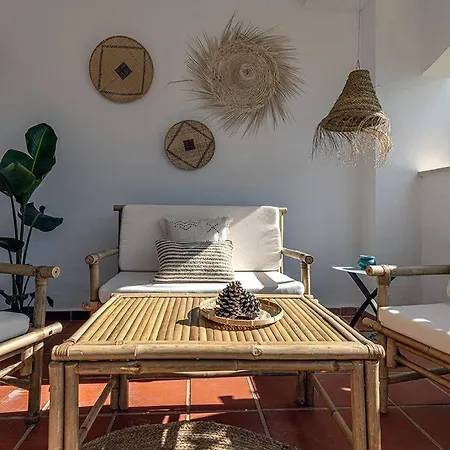 Stylish In Aloha Royal