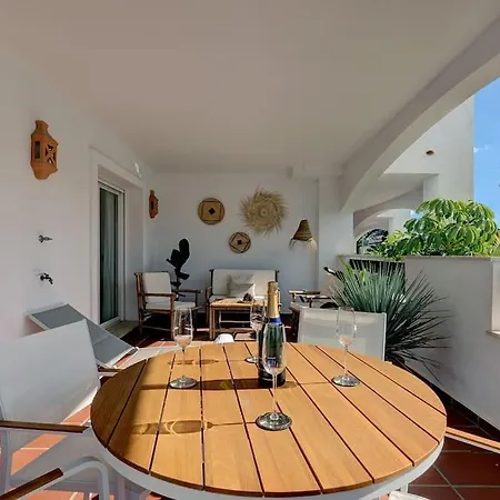 Lägenhet Stylish In Aloha Royal Marbella