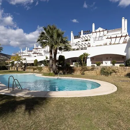 Stylish In Aloha Royal