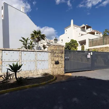 Stylish In Aloha Royal *